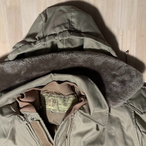 Vintage Tan Outback Jacket Removable Puffer Lining Down Insulated Faux Fur Large - Picture 11 of 16